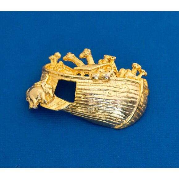 Vintage Golden Noah's Ark Brooch by AAi - D28 - Picture 1 of 2